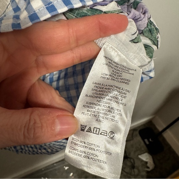 Anthropologie Maeve Long-Sleeve Patchwork Tea Towel
Buttondown Shirt medium - Picture 4 of 8